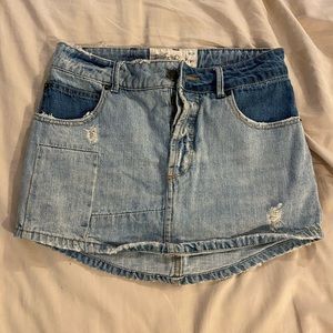 Free People distressed denim skirt x size 25